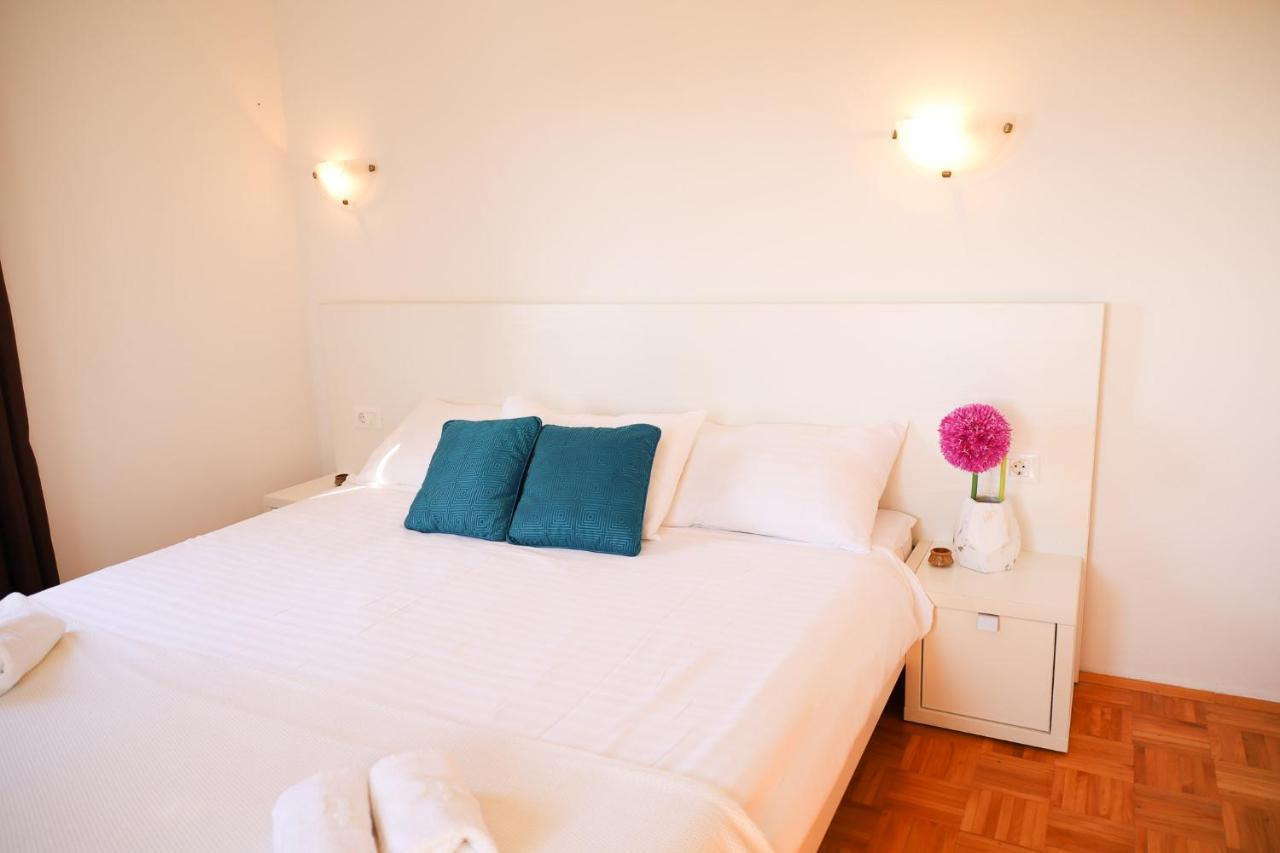 The Florens Residence Near The Beach With The Pool, Bbq And Kids Playground, Zadar Diklo Εξωτερικό φωτογραφία