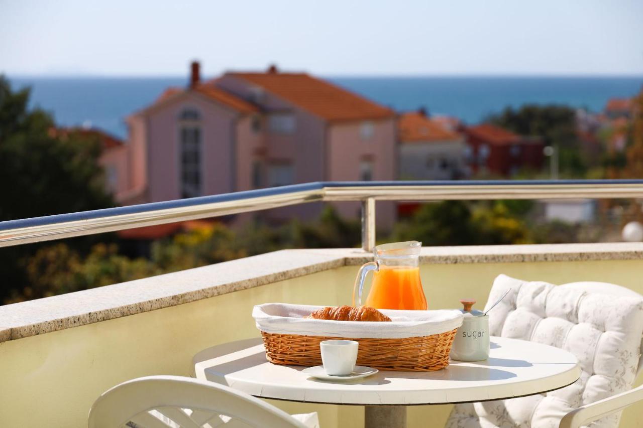 The Florens Residence Near The Beach With The Pool, Bbq And Kids Playground, Zadar Diklo Εξωτερικό φωτογραφία