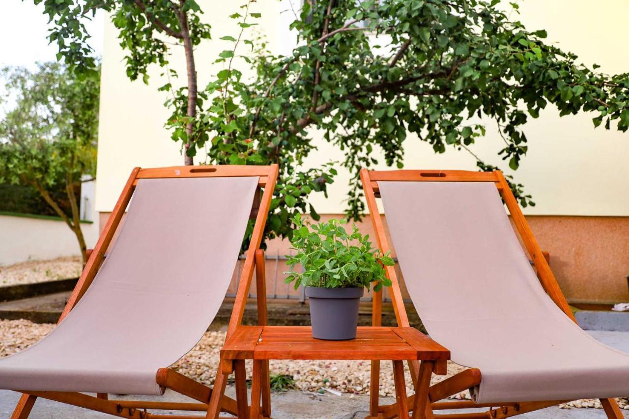 The Florens Residence Near The Beach With The Pool, Bbq And Kids Playground, Zadar Diklo Εξωτερικό φωτογραφία